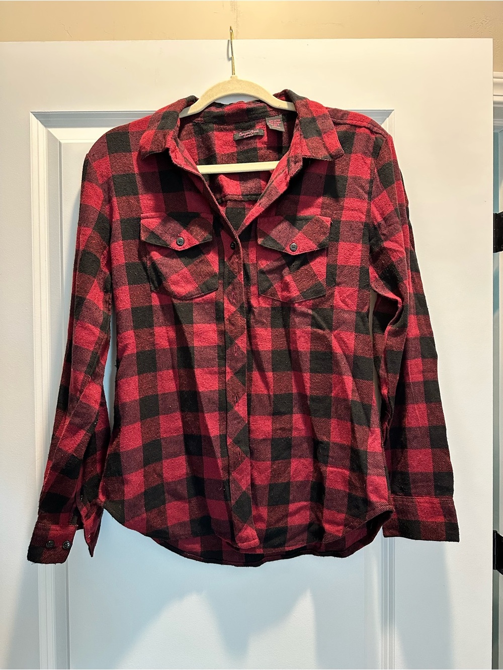 Red & Black Buffalo Plaid Button-Up Shirt